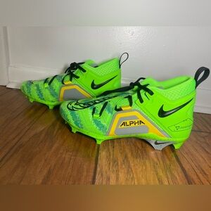 Nike Alpha Menace Pro 3 Green Football Cleats Mid Size 9.5 Men’s New